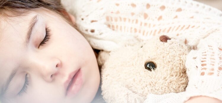 Schlaf Kindlein schlaf – was Kinder für einen erholten Schlaf wirklich brauchen